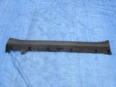 Suzuki Vitara III 2016 LISTWA NAKŁADKA OSŁONA PROGU PRAWA