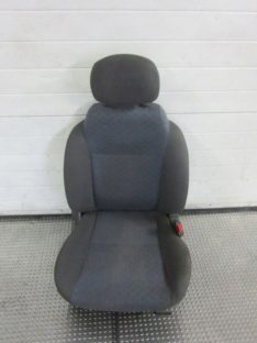 Opel Frontera B Long 5D FOTEL PRAWY PASAŻERA EU