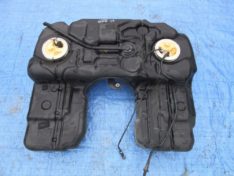 BMW X5 E70 3.0D 2007 ZBIORNIK PALIWA BAK