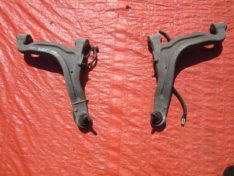 Cadillac SRX I 04-07 WAHACZ GÓRNY TYŁ