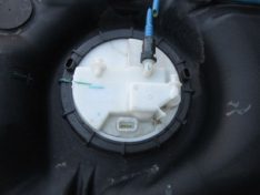 CITROEN C4 CACTUS 1.2i 2014 POMPKA PALIWA + PŁYWAK