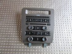 Ford Mustang V Lift 2011 PANEL KLIMATYZACJI PRZEŁĄCZNIKI RADIA KPL