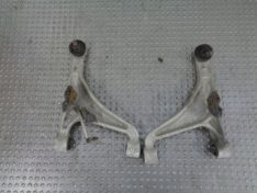 Infiniti G37S WAHACZ PRAWY TYŁ