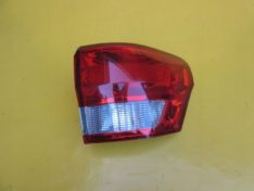 Jeep Grand Cherokee WK2 2013 LAMPA PRAWA TYŁ