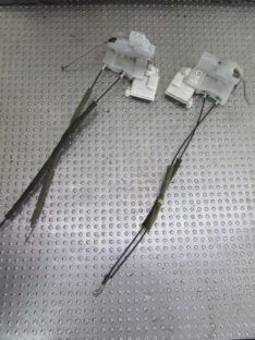 Mazda CX9 2008 ZAMEK DRZWI PRZÓD EUROPA