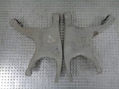 Audi A8 D4 WAHACZ PRAWY LEWY TYŁ