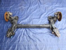 Citroen C3 Aircross 1.2i 2019 BELKA ZAWIESZENIA OŚ TYŁ Z ABS MANUAL KPL