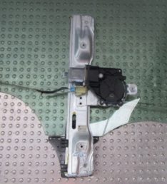 Malibu 2012 PODNOŚNIK MECHANIZM SZYBY LEWY TYŁ