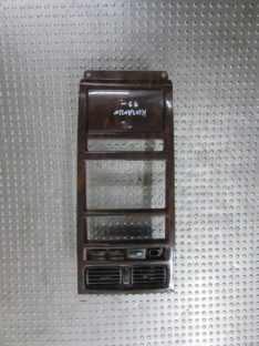 SsangYong Korando II 1999 RAMKA OBUDOWA RADIA KRATKI