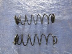 Volkswagen Beetle 2013 SPRĘŻYNA SPRĘŻYNY TYŁ KPL