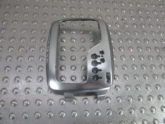 INFINITI QX70 2011 RAMKA OSŁONA LEWARKA ZMIANY BIEGÓW