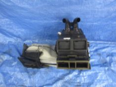 Volvo XC90 2.4D 2004 NAGRZEWNICA DMUCHAWA OBUDOWA KPL EU