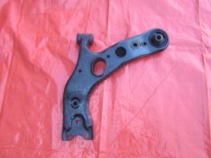 TOYOTA RAV4 III 2007 WAHACZ PRZÓD PRAWY