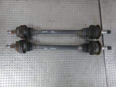 Mercedes CLS W218 PÓŁOŚ LEWA PRAWA TYŁ