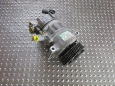 Volkswagen Beetle 2.0D 2013 SPRĘŻARKA KLIMATYZACJI