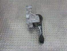 Toyota Highlander III 3.5i 2016 PODUSZKA ŁAPA MOCOWANIE SILNIKA