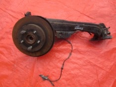 NISSAN ROGUE 2.5i 2016 ZWROTNICA Z ABS LEWA TYŁ