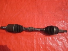 NISSAN ROGUE 2.5i 2016 PÓŁOŚ PRAWA PRZÓD