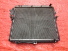 NISSAN PATHFINDER R51 2.5D  CHŁODNICA WODY