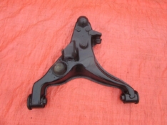 MITSUBISHI PAJERO III 3.2D 2004 WAHACZ DOLNY LEWY PRZÓD