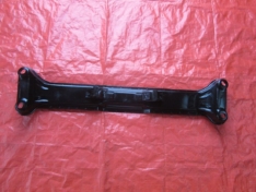 MITSUBISHI PAJERO III 2004 BELKA PODPORA WSPORNIK SKRZYNI BIEGÓW