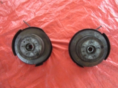 SUZUKI XL7 2007 ZWROTNICA TYŁ Z ABS