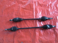 SUZUKI XL7 3.6i 2007 PÓŁOŚ TYŁ AUTOMAT