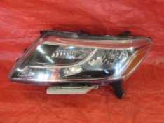 NISSAN PATHFINDER IV R52 2017 LAMPA LEWA PRZÓD