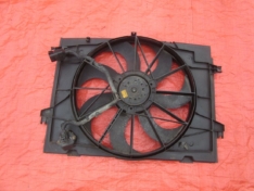 KIA SPORTAGE II TUCSON I 2.0D 2006 WENTYLATOR CHŁODNICY OBUDOWA 140KM KL