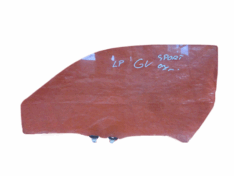 SUZUKI GRAND VITARA II SPORT 2007 3D SZYBA Z DRZWI LEWA PRZÓD