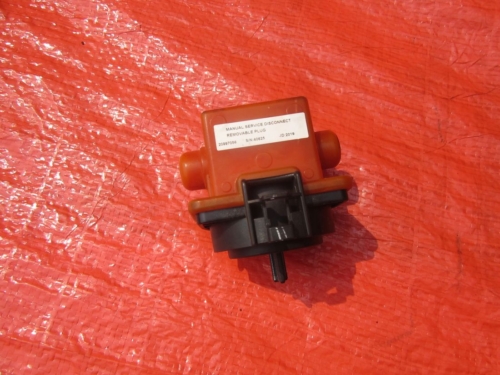 93e9eff2ff01d7e5ef12549c38182063