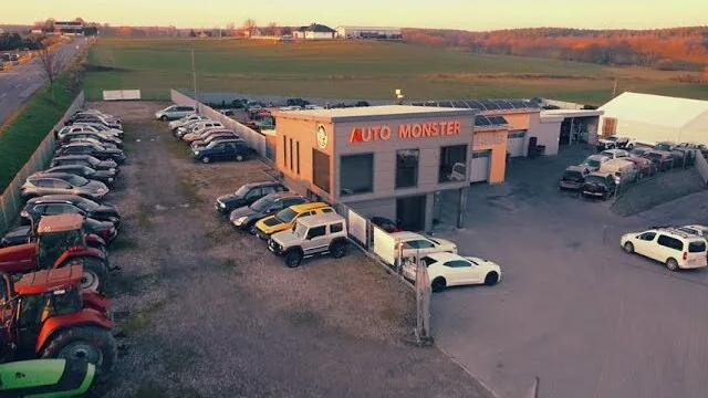 Automonster — odtwórz film